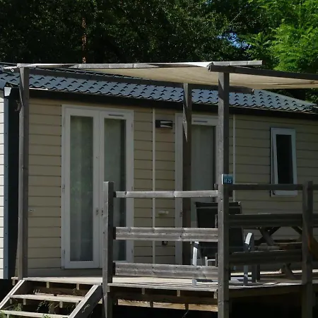 Camping Familial 3 Etoiles Piscine Chauffee Gorges De L Ardeche Saint-Remeze Exterior foto