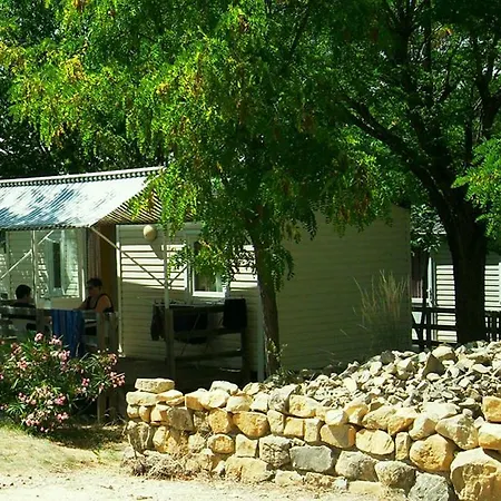Camping Familial 3 Etoiles Piscine Chauffee Gorges De L Ardeche Saint-Remeze Exterior foto