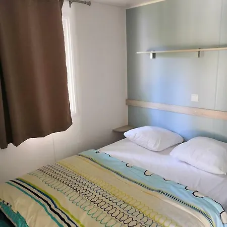 Camping Familial 3 Etoiles Piscine Chauffee Gorges De L Ardeche Saint-Remeze Exterior foto