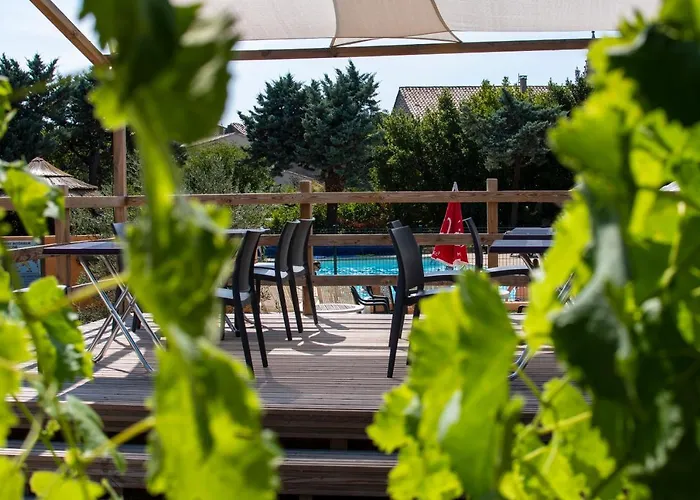 Camping Familial 3 Etoiles Piscine Chauffee Gorges De L Ardeche
