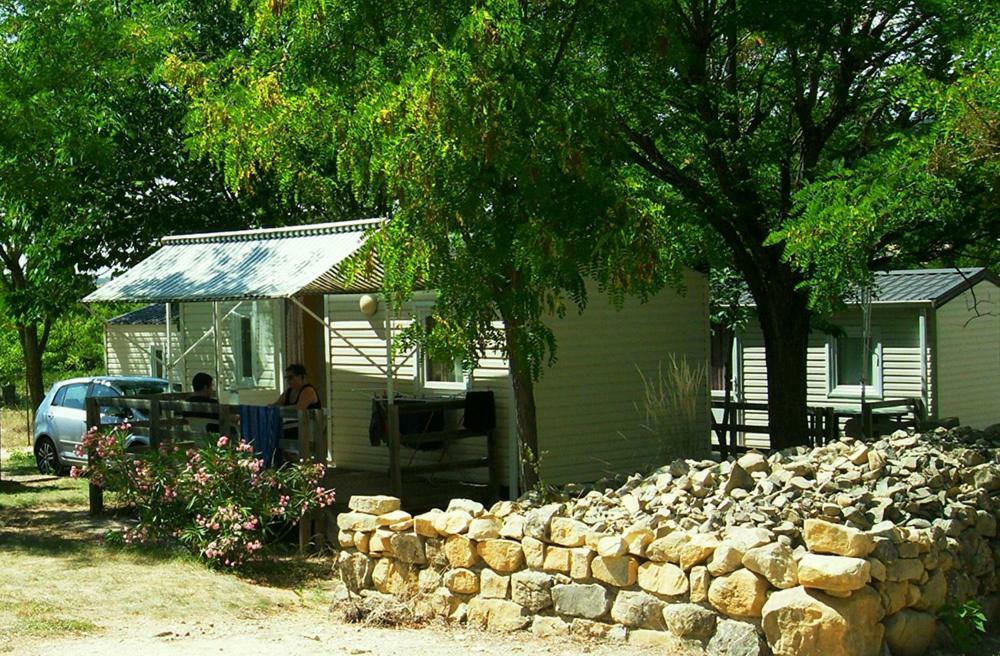 Camping Familial 3 Etoiles Piscine Chauffee Gorges De L Ardeche Saint-Remeze