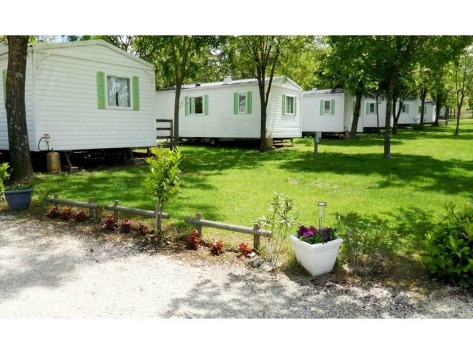 Camping Familial 3 Etoiles Piscine Chauffee Gorges De L Ardeche